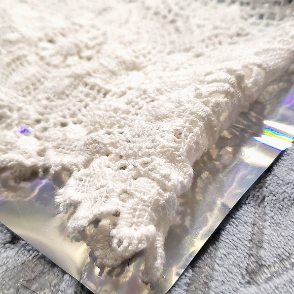 NYC Abstract Lace Bell Sleeve Dress - Picture 5 of 7